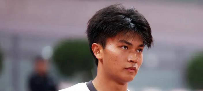 上港两主力确认离队，前往五大联赛投效法甲名帅，孙祥劝说无果